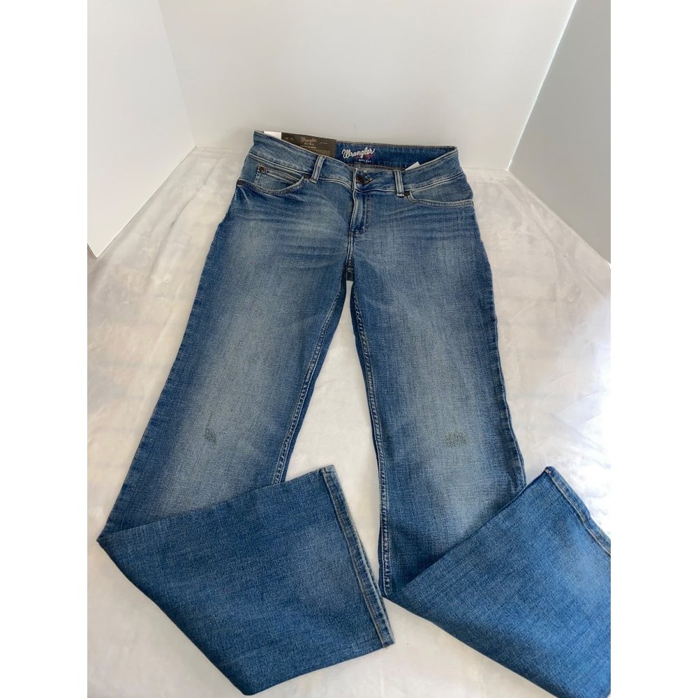 Wrangler Women's Retro Mae Mid Rise Stretch Boot Cut Jean Size 9x32 - Picture 7 of 9